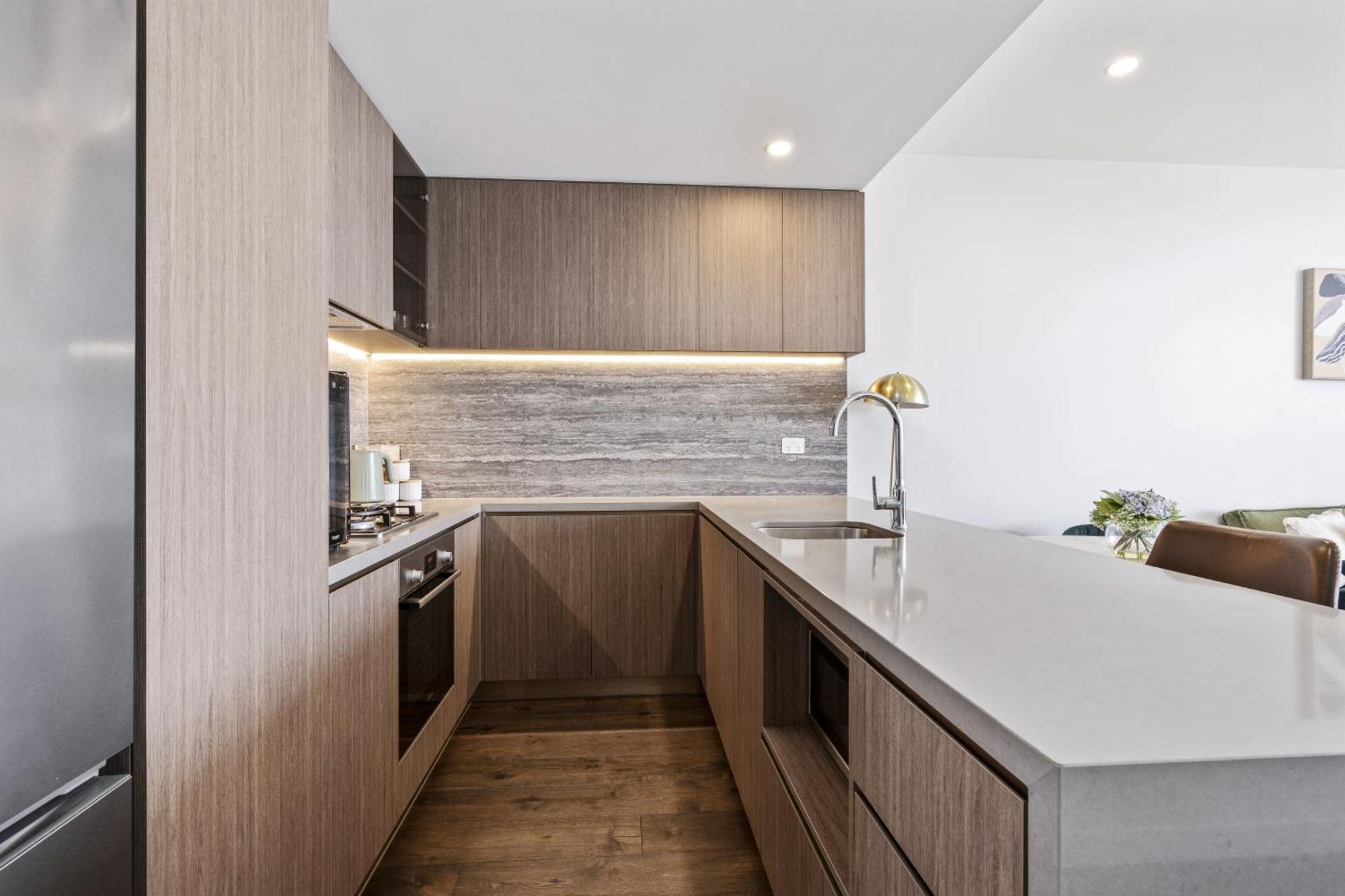 Apartment 2 Bedroom 1 Bathroom Private At Casino - Paid Parking Only