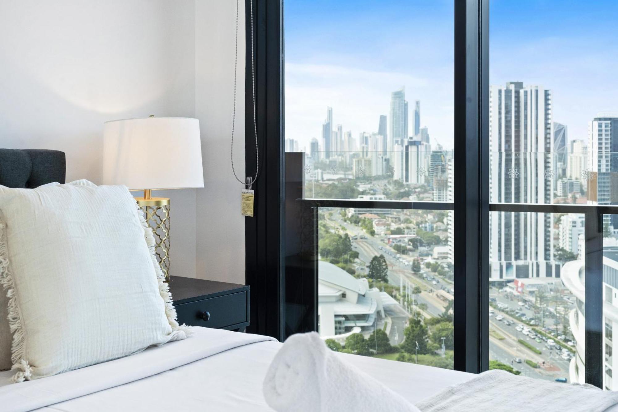 2 Bedroom 1 Bathroom Private At Casino - Paid Parking Only Apartment Gold Coast