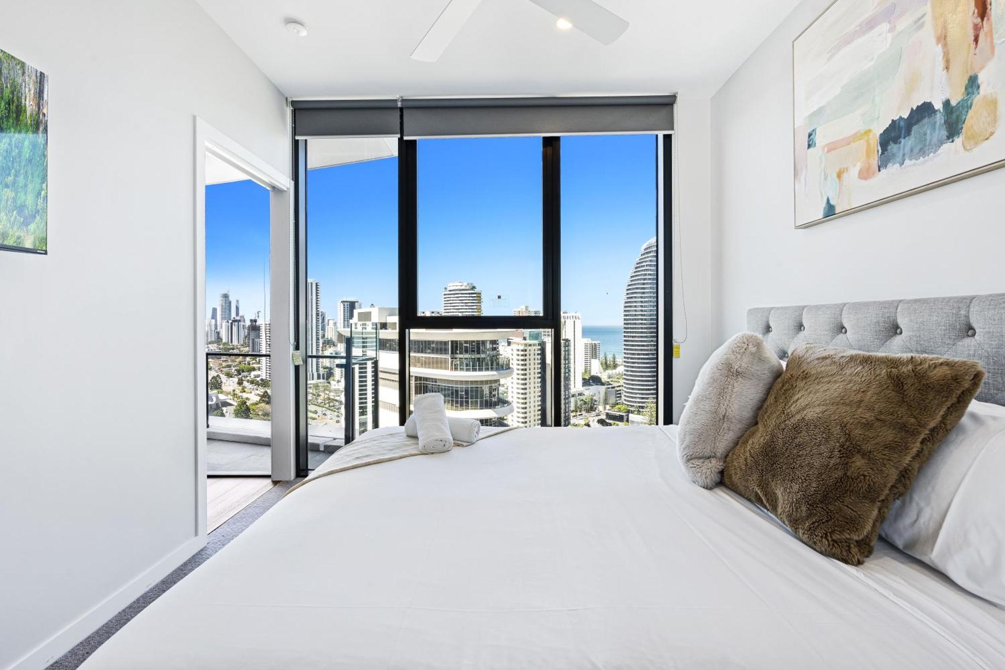 Apartment 2 Bedroom 1 Bathroom Private At Casino - Paid Parking Only *